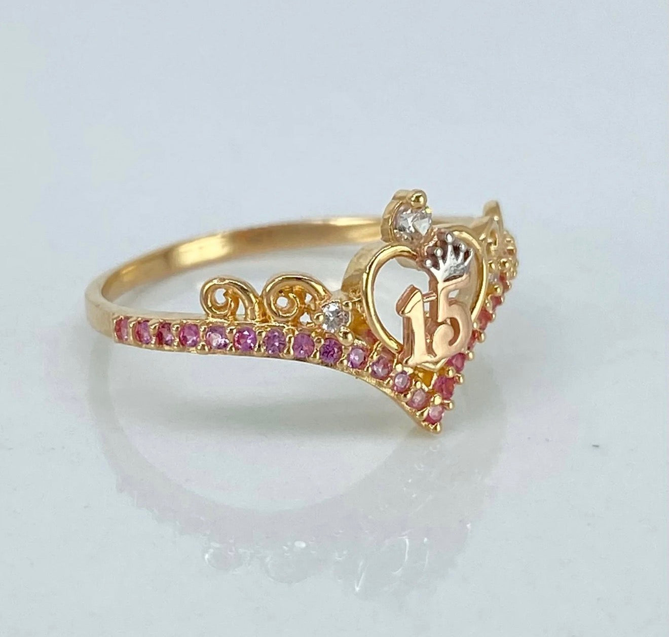 Anillo tiara 15 años CORAZON circones blancos y rosas | Tres Oros 18K | Talla 6 | 2 gr