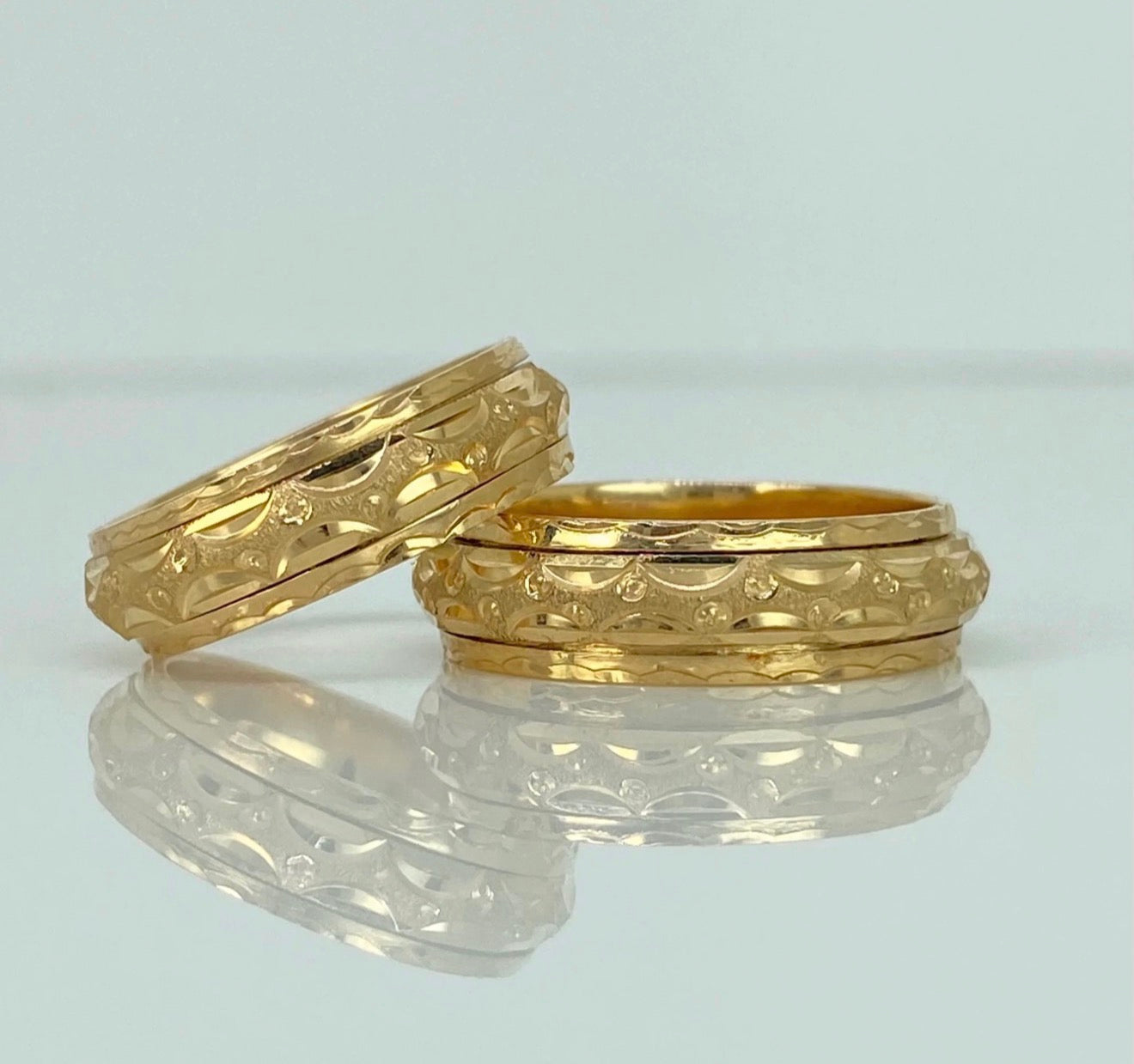 Anillo argollas matrimoniales articulables con circones Oro amarillo 18K | Talla 7/10 | 12 gr *