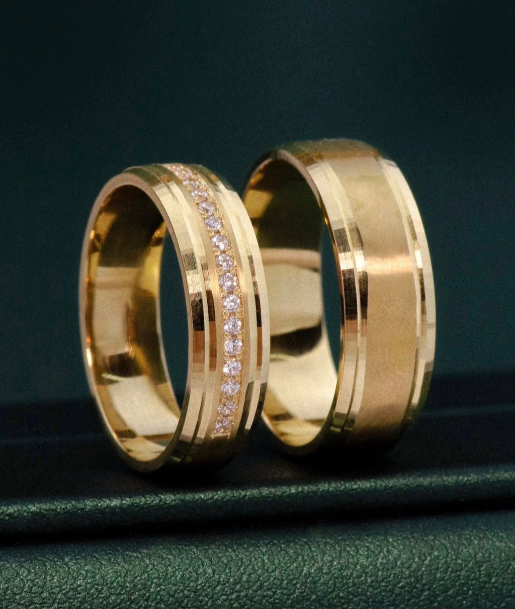 Anillo argollas matrimoniales diamantadas con circones Oro amarillo 18K | Talla 6/12 | 13,9 gr *