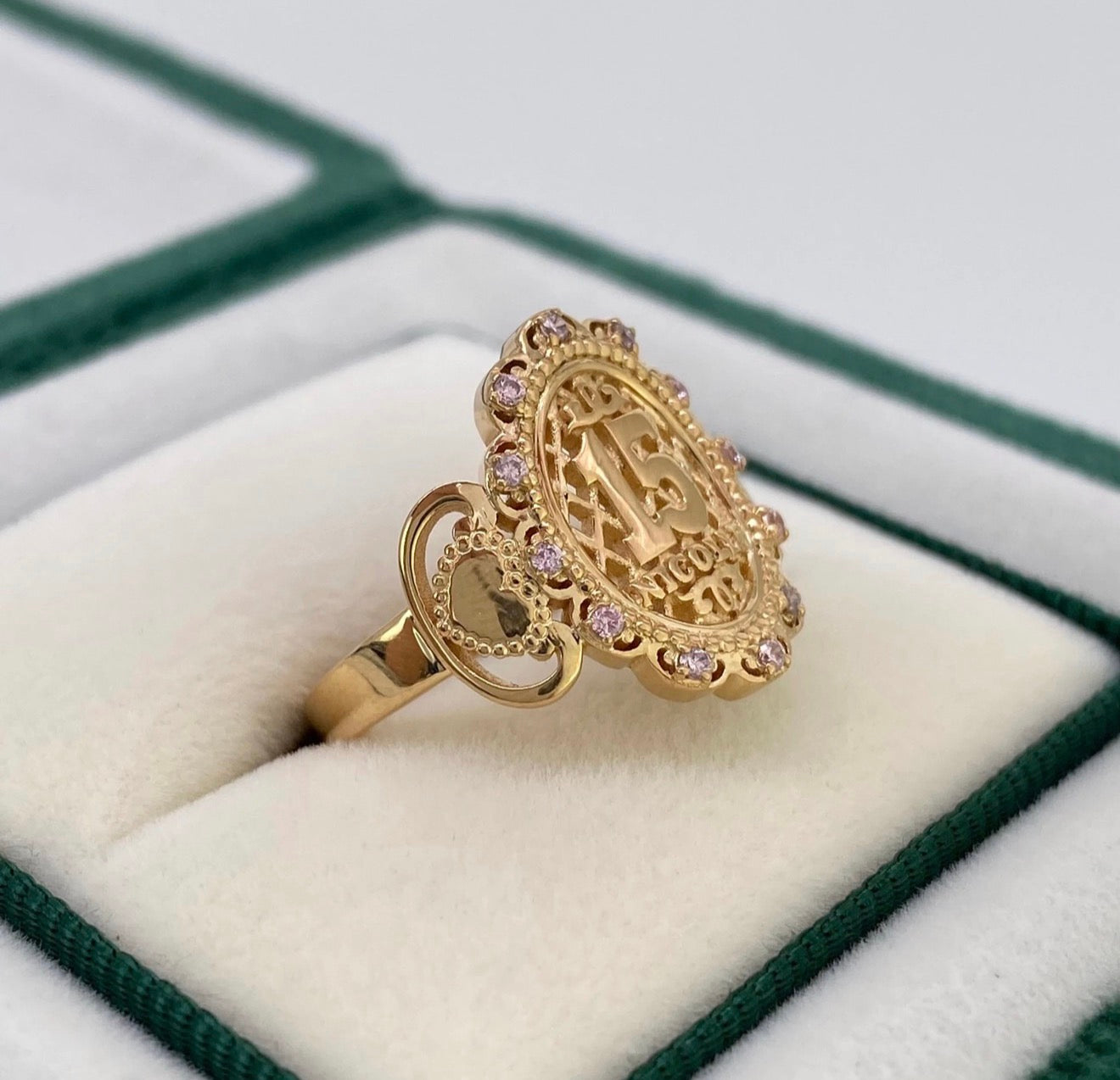 Anillo 15años Oro amarillo 18K | Talla 6 | 6,76 gr *