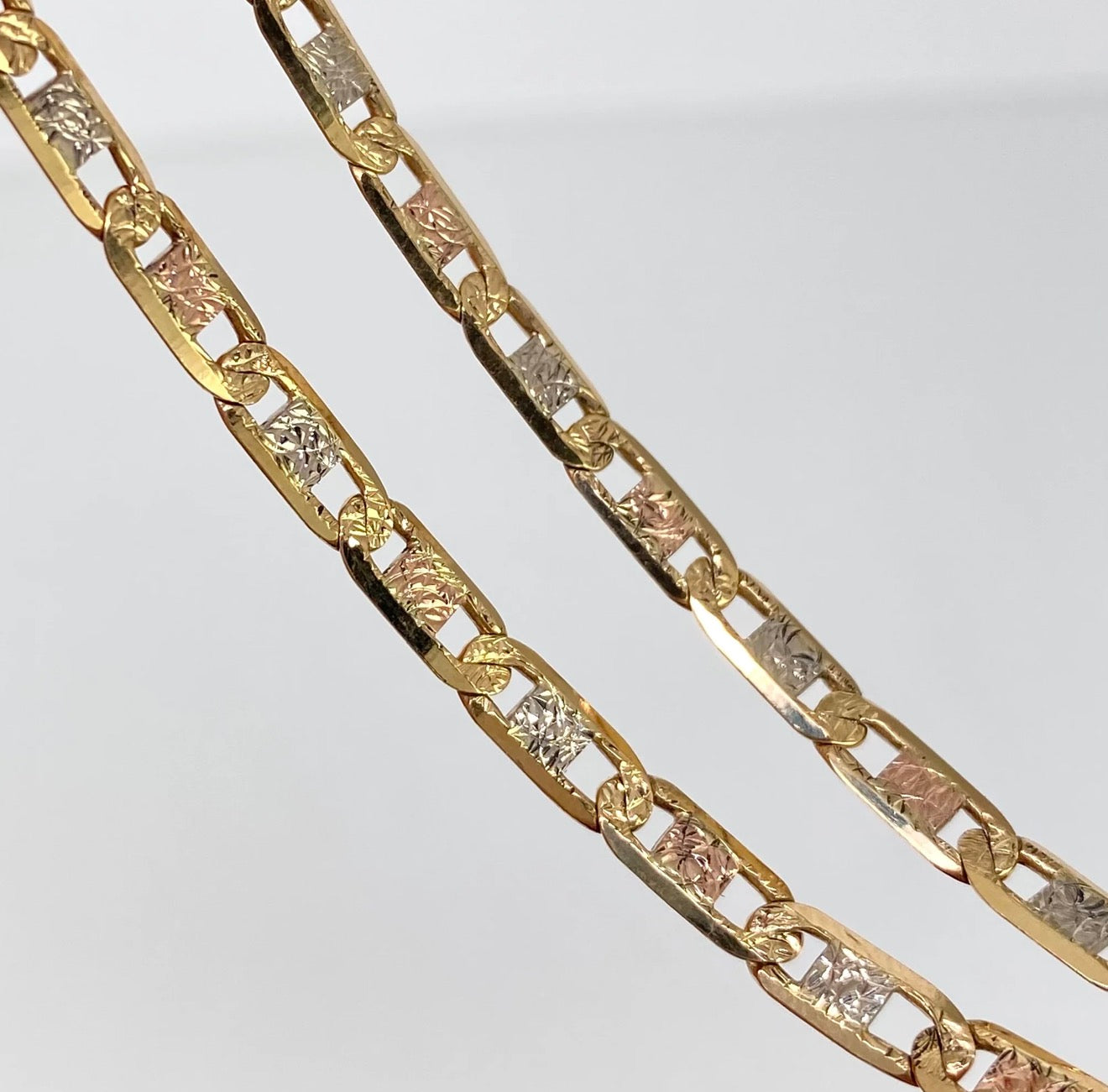 Cadena  ● Escalera plana diamantada  Tres Oros  18K 18,35gr  / 3,8 mm  / 60 cm *
